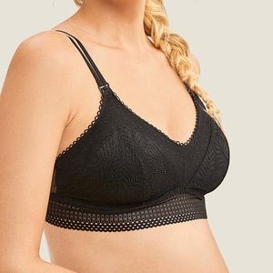 Double-Strap Nursing Bralette, size Large in Black.